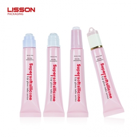 lip gloss tube with silicone applicator